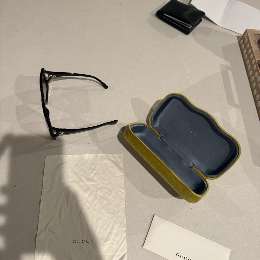 Gucci sunglasses - GG0876S - Picture 5 of 10